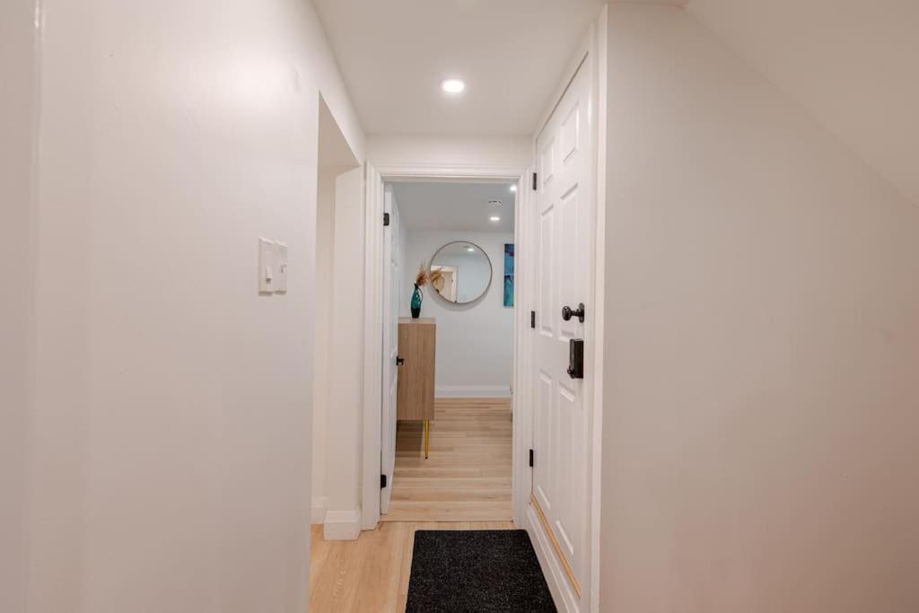 Luxury New Spacious Apartment - Country Hills, Kitchener Exterior foto